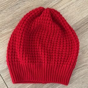 Red knitted slouchy hat